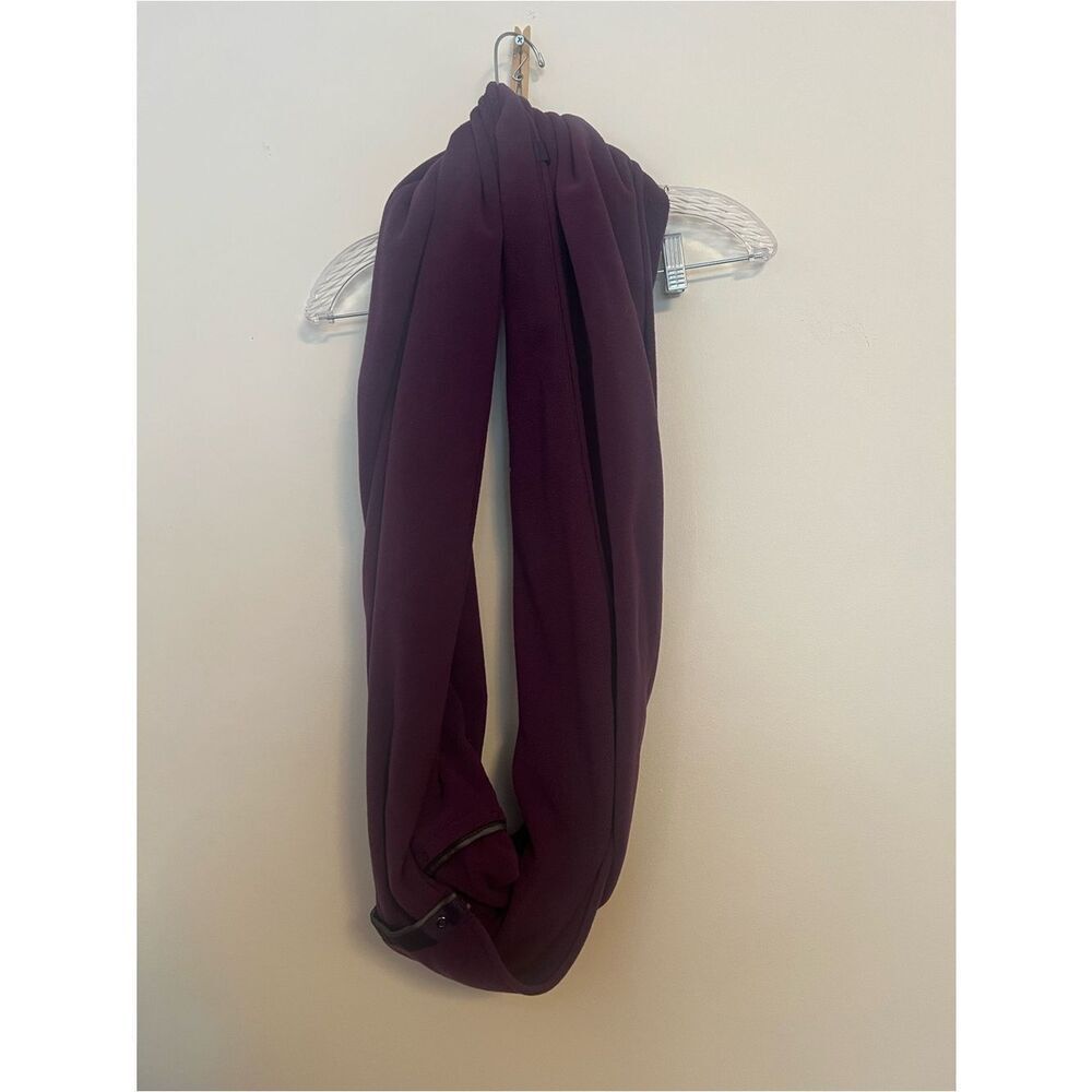 Lululemon PlumāInfinity Scarf